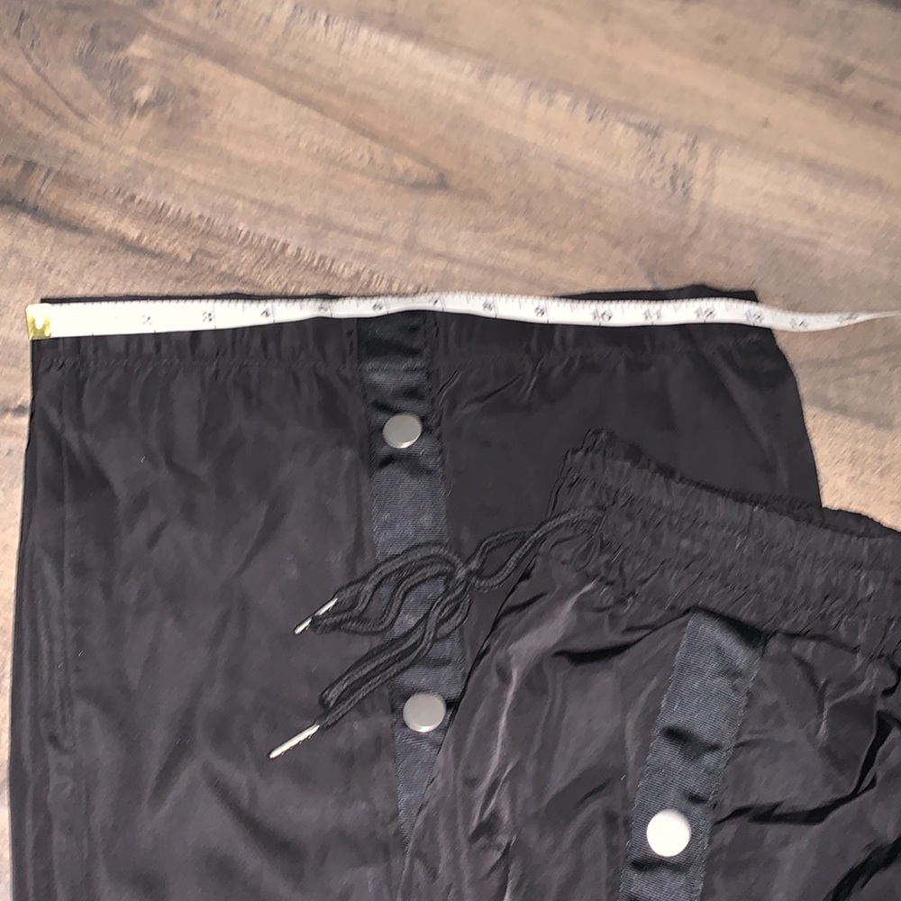 NWT FASHION NOVA PARACHUTE PANTS - Picture 8 of 8
